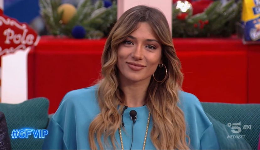 Gf Vip 6, ex naufraga Viviana Bazzani svela alcuni clamorosi aneddoti su Soleil Sorge: “Lei non interpreta un personaggio, è proprio così!” preview