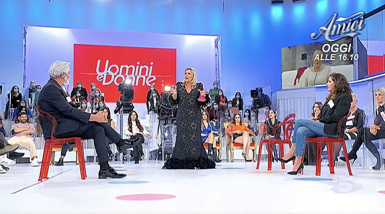 Uomini e Donne: l’opinione di Chia sulla puntata del 6/12/21 preview