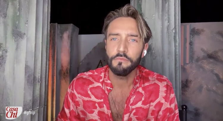 Gf Vip 6, Alex Belli annuncia azioni legali nei confronti di una concorrente della Casa: ecco chi preview