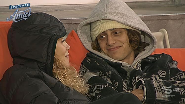 Amici 21, Albe confessa: “Serena Carella è il mio primo vero amore in assoluto, mi è entrata nell’anima!” preview