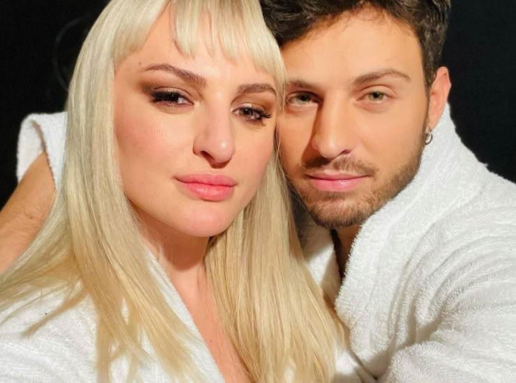 Ballando con le Stelle, Arisa conferma la fine della storia con Vito Coppola: “Ringrazio il cielo di averlo conosciuto, ci siamo dati tanto!” preview