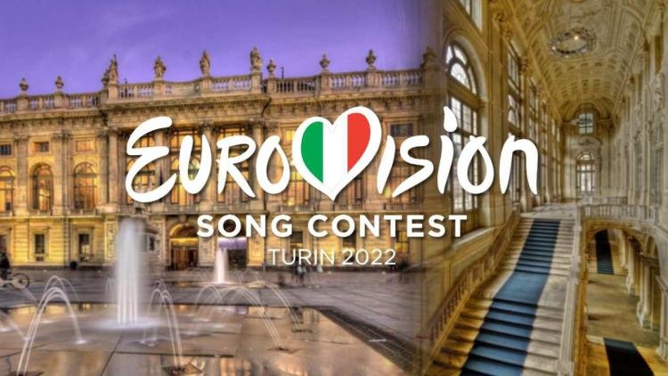 Eurovision Song Contest 2022, non ci sarà solo Laura Pausini al timone della kermesse: accanto a lei altri 3 possibili conduttori