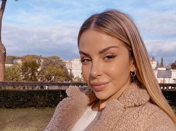 Uomini e Donne, Sabrina Ghio è incinta: l’annuncio! article-post