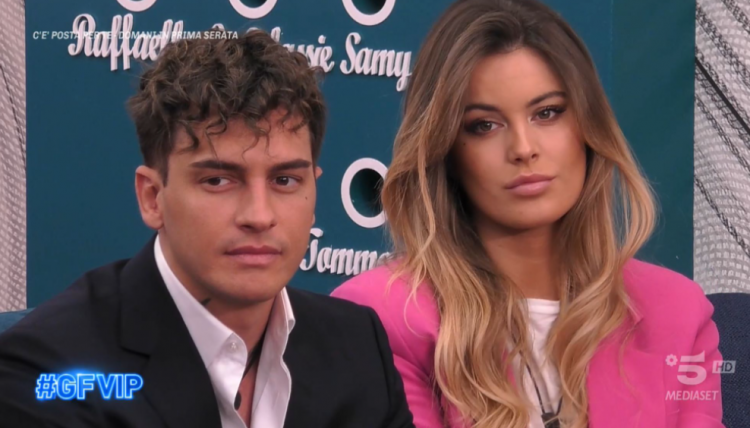 Gf Vip 6, la sorella di Alessandro Basciano lo mette in guardia: “Sophie Codegoni si diverte col tira e molla, per te è più giusta Jessica Selassié” preview