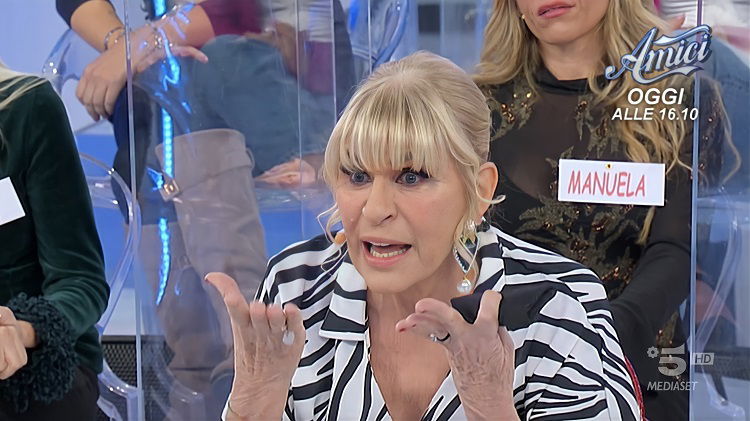 Uomini e Donne: l’opinione di Chia sulla puntata del 10/01/22 preview