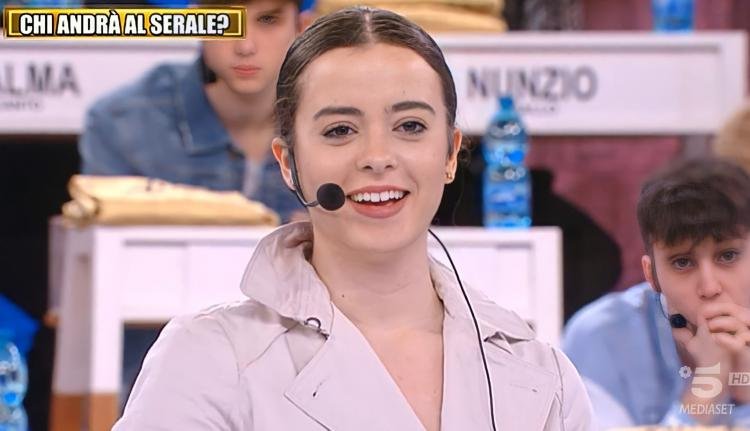 Amici 21, puntata del 20/02/2022: Carola Puddu conquista la maglia del serale, Alessandra Celentano critica con Nunzio Stancampiano