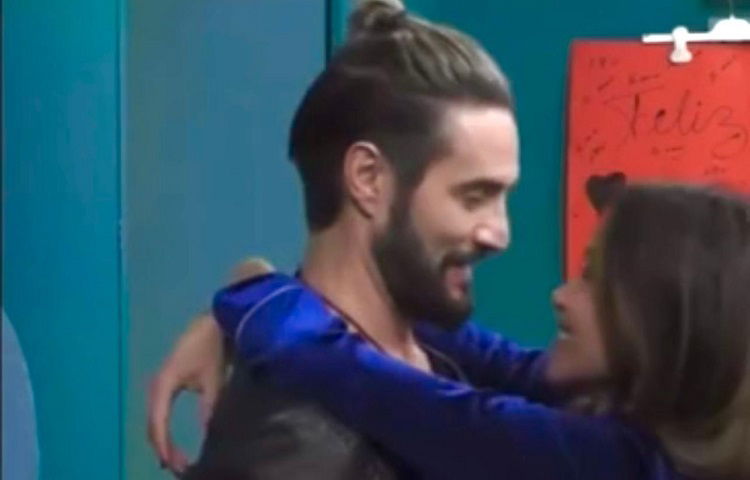 Gf Vip 6, pace (già) fatta tra Alex Belli e Delia Duran? preview