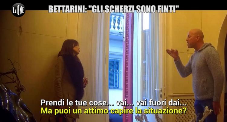 Le Iene fanno uno scherzo a Stefano Bettarini con la complicità di Nicoletta Larini: la reazione dell’ex calciatore indigna il web preview
