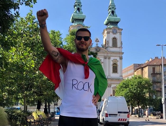 X Factor, Alessandro Cattelan tra i concorrenti dell’edizione ungherese del talent! article-post