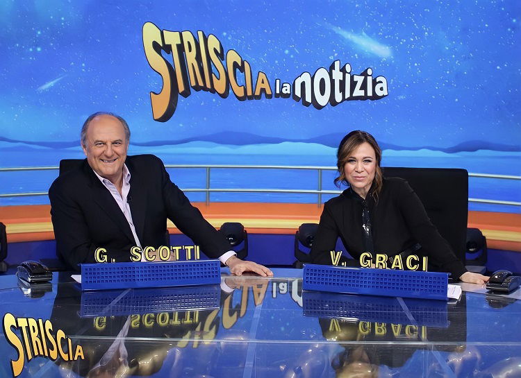 Striscia la Notizia, altro cambio dietro al bancone: via Valeria Graci, arriva uno dei prof di Amici 21! preview