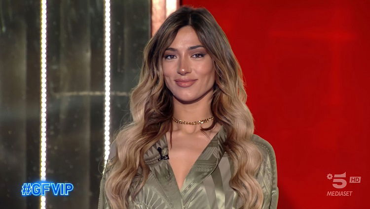 Gf Vip 6, Soleil Sorge a Verissimo: “Mai pensato ad Alex Belli come uomo al mio fianco, anche perché era impegnato” article-post