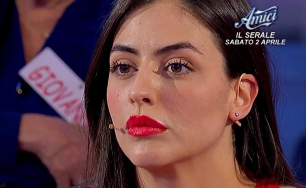 Uomini e Donne, Federica Aversano e il messaggio al vetriolo verso la famiglia di Matteo Ranieri: ecco cos’è successo article-post