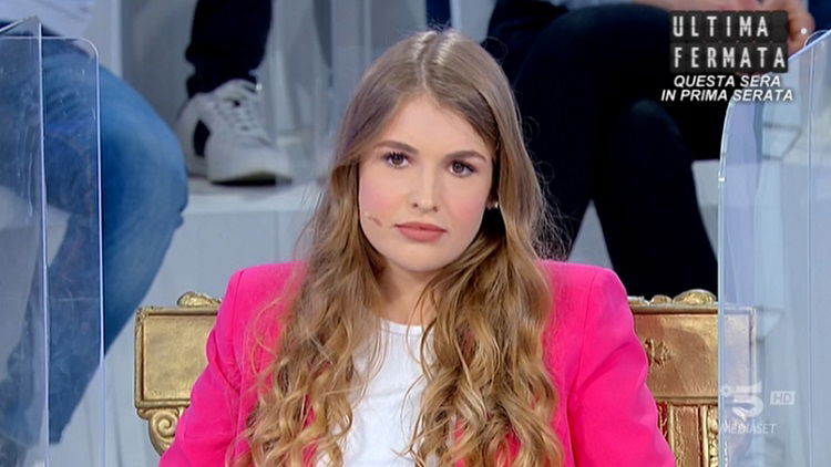 Uomini e Donne: l’opinione di Isa sulla puntata del 23/03/22 preview