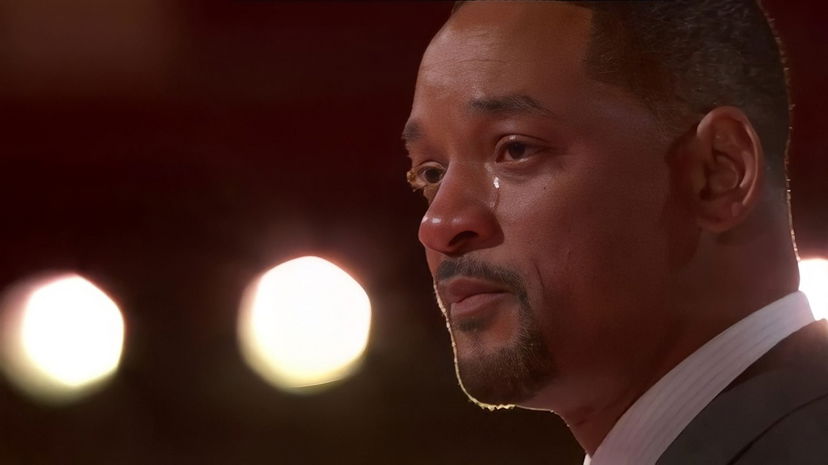 Will Smith si scusa dopo lo schiaffo a Chris Rock agli Oscar 2022: “Ho oltrepassato il limite” preview