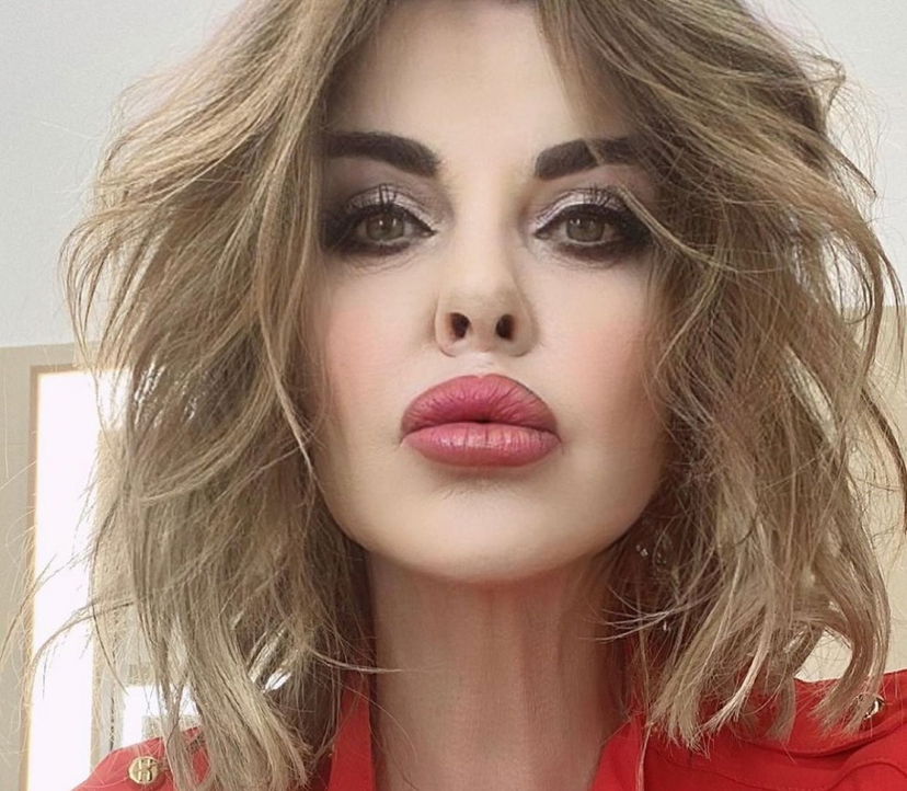 Alba Parietti ritrova l’amore dopo otto anni da single: le foto col nuovo compagno preview