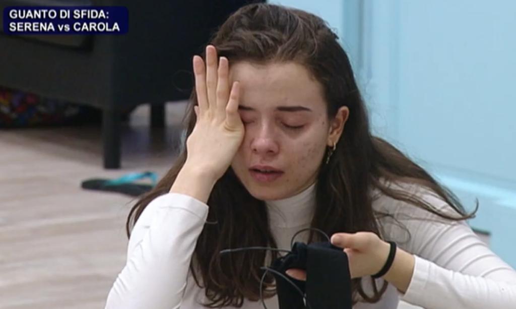 Amici 21, Carola Puddu ancora in preda allo sconforto: “Dall’altra parte c’è chi prende per il c*lo!” article-post