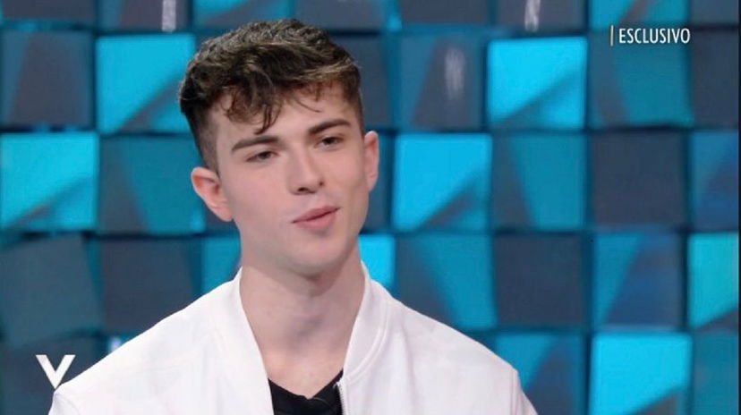 Amici 21, Crytical a Verissimo parla del suo legame speciale con uno degli allievi della scuola preview