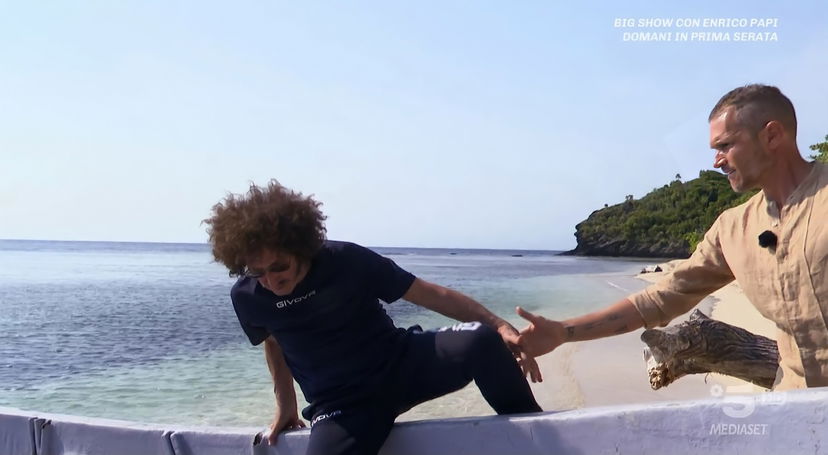 Isola 16, i Cugini di Campagna diffidano Mediaset dopo la squalifica di Silvano Michetti: “La sua esclamazione non era blasfema!” preview