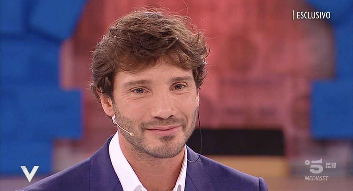 Verissimo, Stefano De Martino a proposito del riavvicinamento con Belen Rodriguez: “Preferisco glissare perché…” article-post