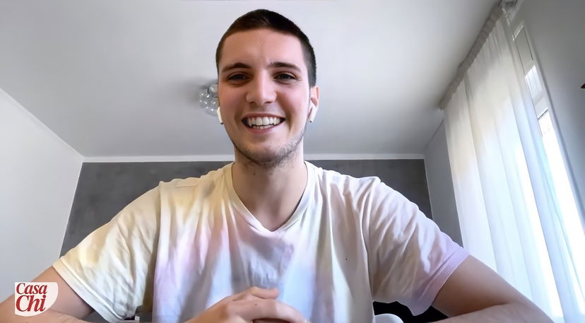 Amici, Tommaso Stanzani criticato dal web per via di un post di Alessandra Celentano: le parole del ballerino preview