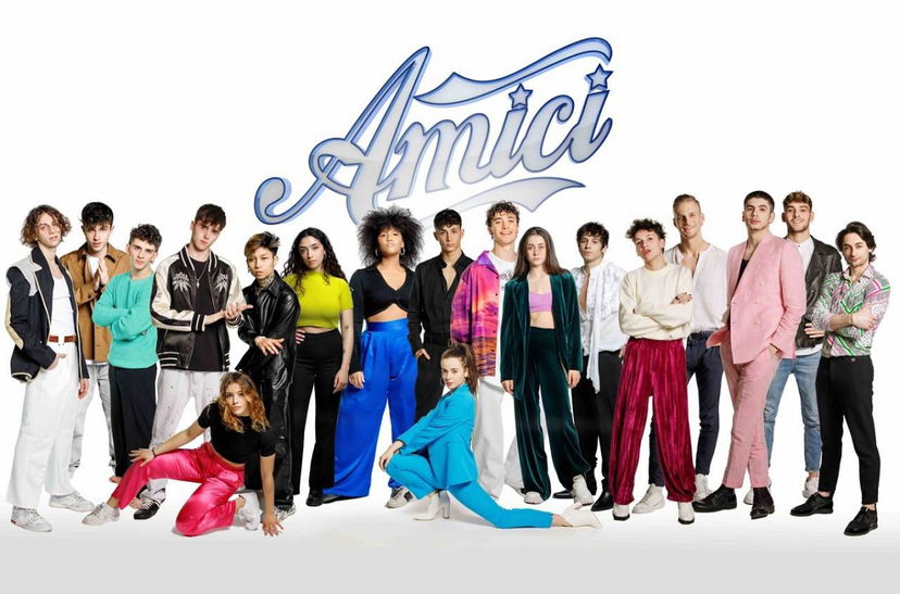 Amici 21, protagonista del talent doppierà il personaggio di un film (che nella versione originale ha la voce di Shawn Mendes) preview