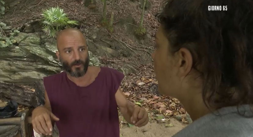 Isola 16, Marialaura De Vitis in lacrime ma Nicolas Vaporidis non le crede e la affronta: ecco cosa è successo preview