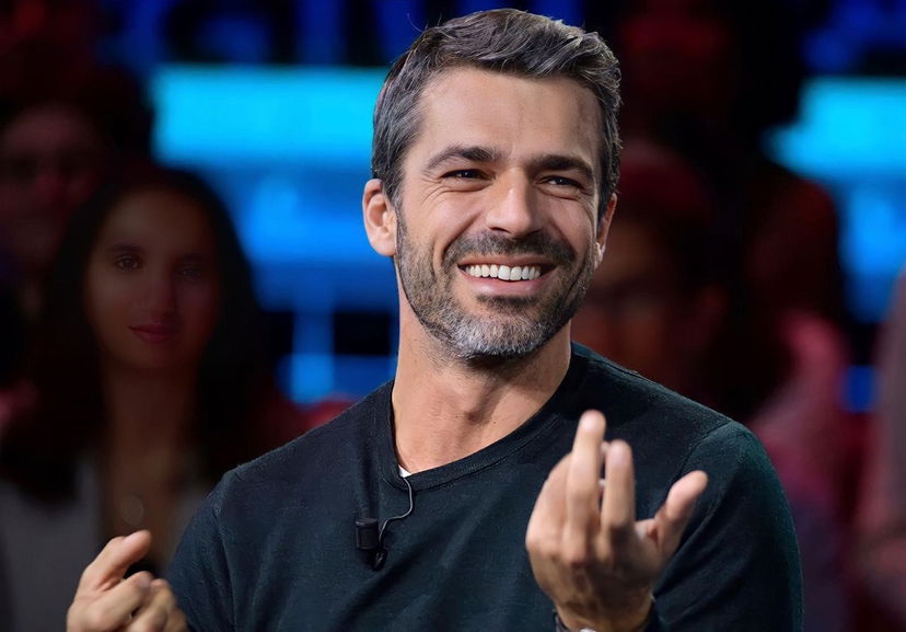 Luca Argentero, sui social gli scrivono: “il giorno in cui verrà scoppiato di mazzate sarà troppo tardi”: la risposta dell’attore preview