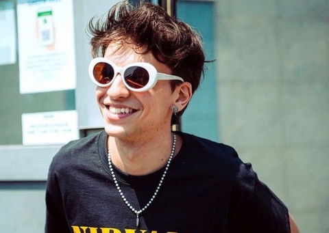 Luigi Strangis a IsaeChia.it: “Un onore che artisti come Madame abbiano parlato bene di me, ma prima di pensare alle collaborazioni vorrei costruirmi con la mia musica” preview