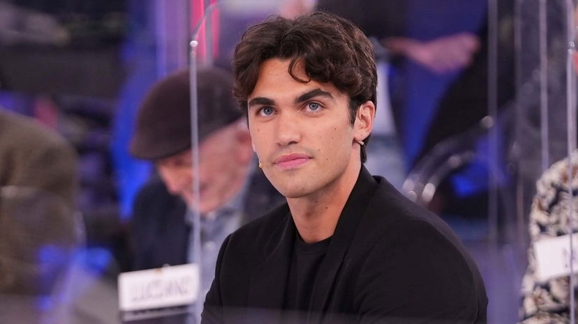 Uomini e Donne, Matteo Farnea rivela chi gli sta meno simpatico in studio e qual è la dama del Trono over che ammira preview