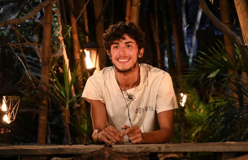 Alessandro Iannoni replica alle critiche e mostra l’esito dell’esame universitario per il quale ha lasciato l’Isola 16 preview