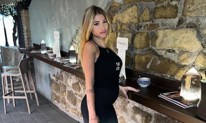 Chiara Nasti di nuovo nell’occhio del ciclone per la risposta a un follower: “Ti compro la vita, sce*o”” preview