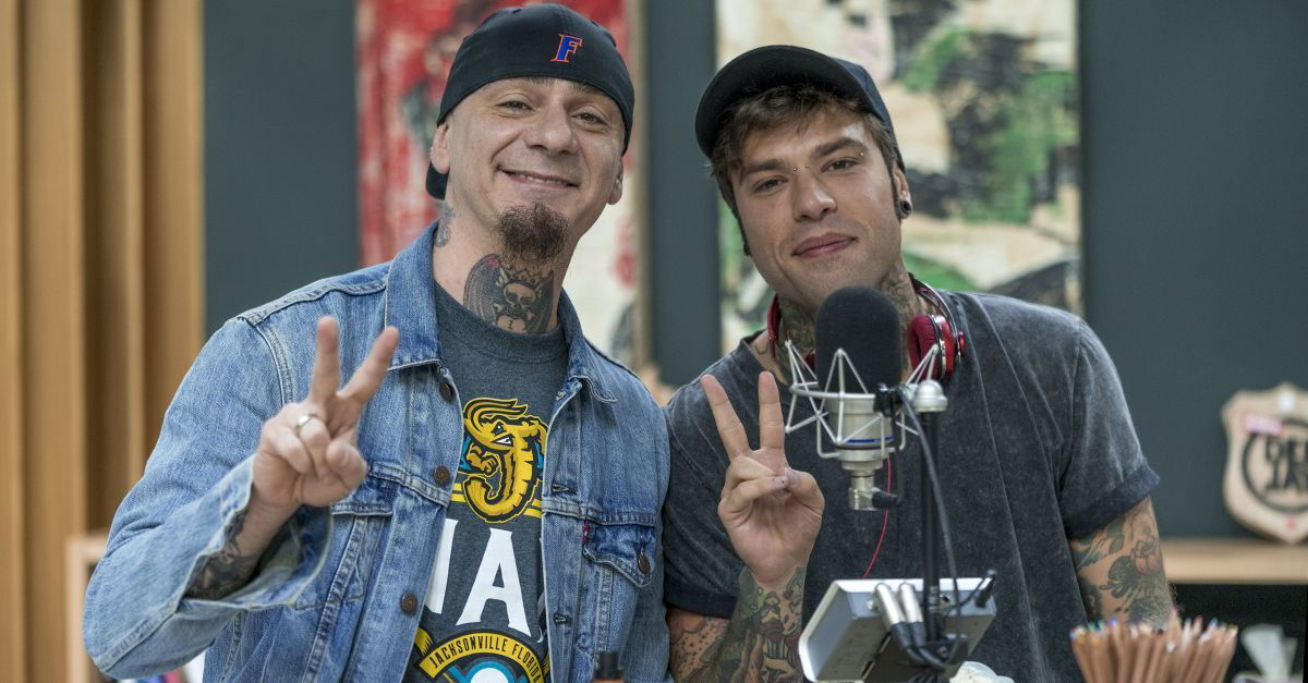 Fedez spiega perché ha deciso di telefonare a J-Ax per ristabilire la pace tra loro article-post