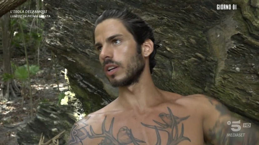 Isola 16, Luca Daffrè finisce dentro un triangolo amoroso? Ecco cosa sta succedendo preview