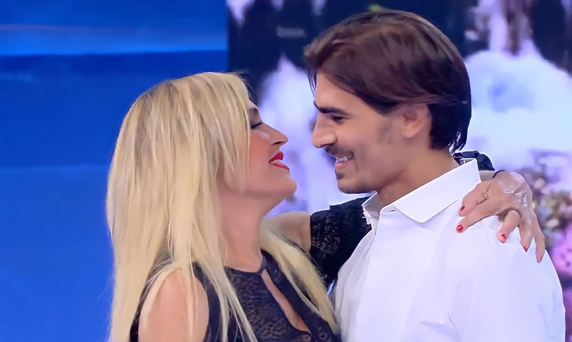 Isola 16, Lory Del Santo ‘perdona’ Marco Cucolo: “È meglio essere in due” preview