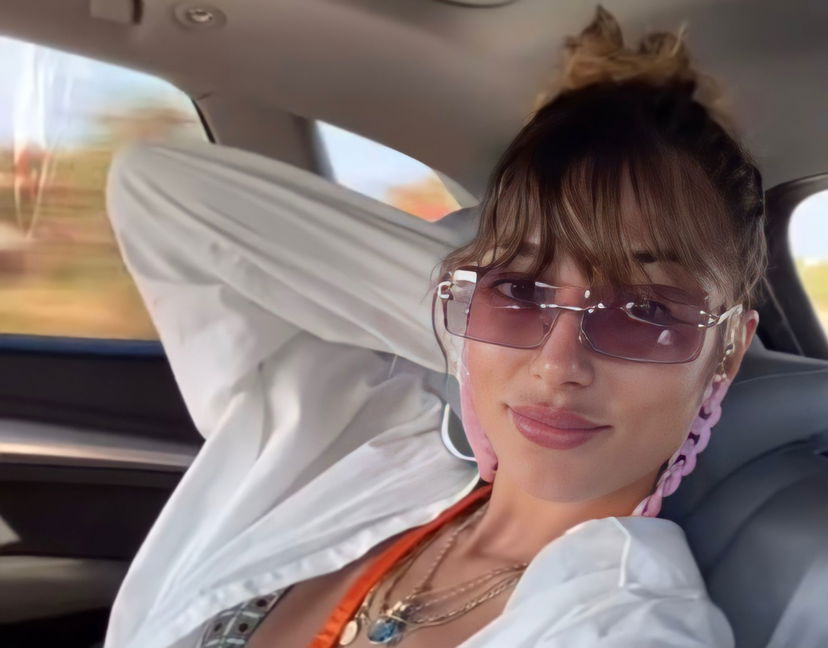 Gf Vip 6, Soleil Sorge ironizza sulle reazioni stizzite di alcuni Vipponi al mancato invito per il suo compleanno: “No comment perché…” preview