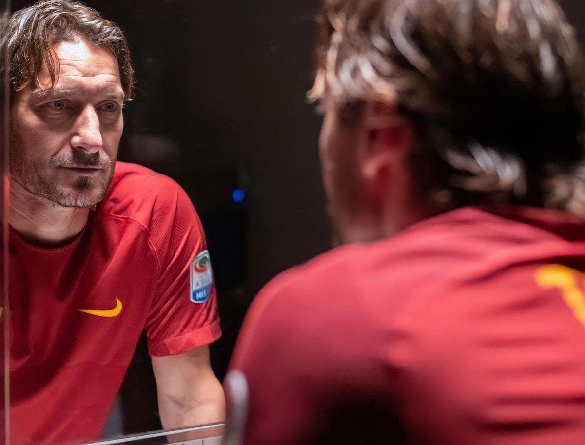 Mi chiamo Francesco Totti, il docufilm sulla vita del Capitano vince la serata: ecco quanti ascolti ha totalizzato