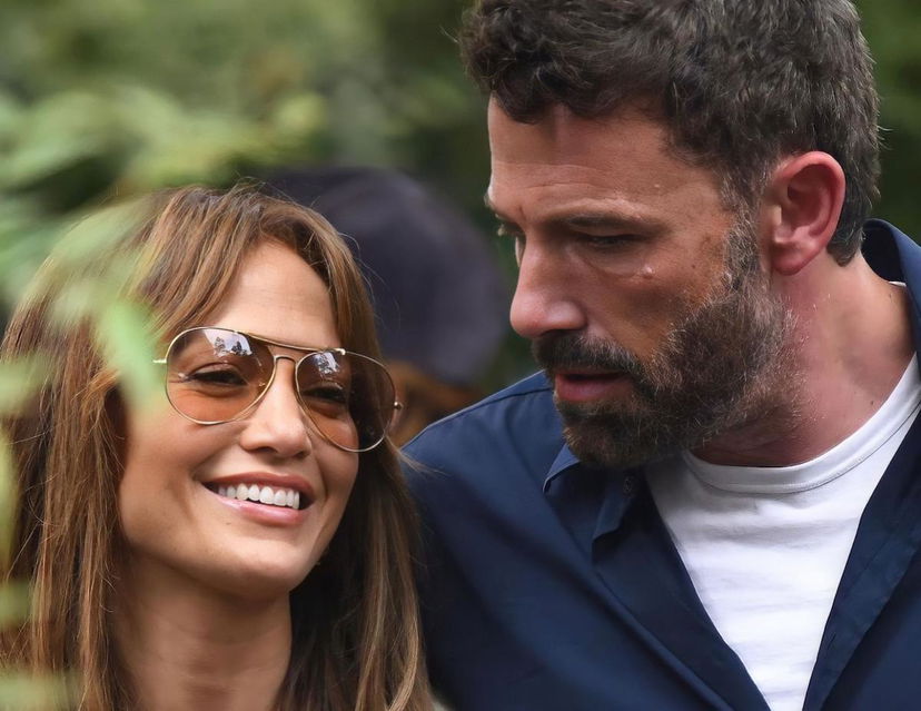 Jennifer Lopez e Ben Affleck, romantica luna di miele a Parigi preview
