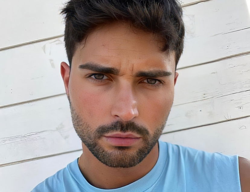 Uomini e Donne, Davide Donadei dimentica Chiara Rabbi accanto ad un’ex protagonista di Pechino Express? La segnalazione preview