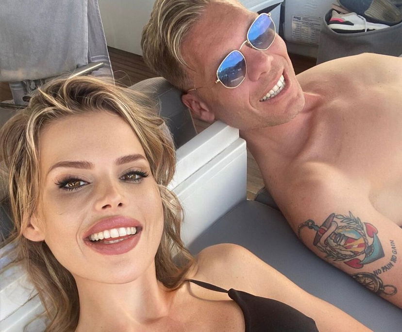 Gf Vip, Carlotta Dell’Isola conferma di aver attraversato una crisi con Nello Sorrentino dopo il matrimonio: “Una cosa che ho capito è che il segreto è…” preview