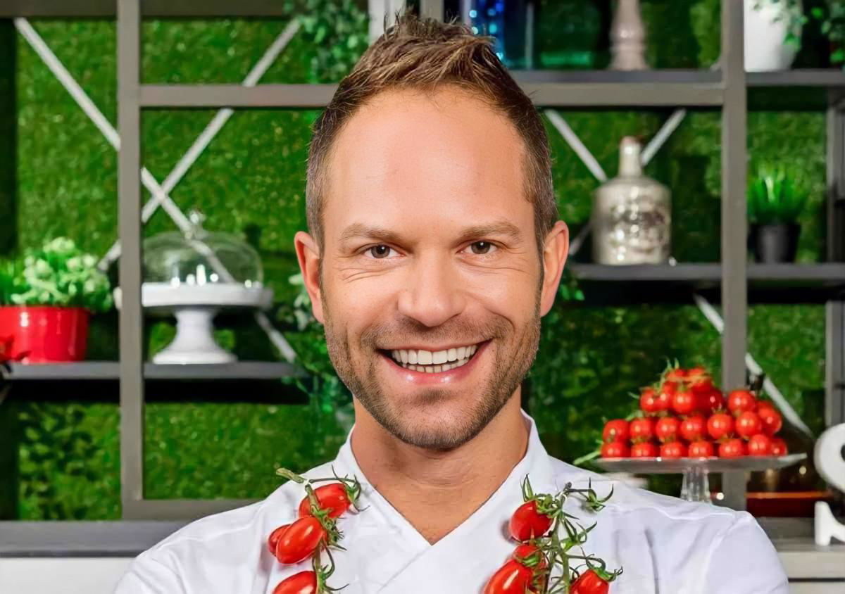 Gf Vip 7, Simone Rugiati smentisce seccamente la sua partecipazione: “Sfig*ti, io con voi nulla a che fare!” article-post