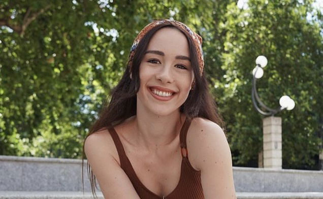 Aurora Ramazzotti ufficializza la gravidanza: l’originale video dell’annuncio preview