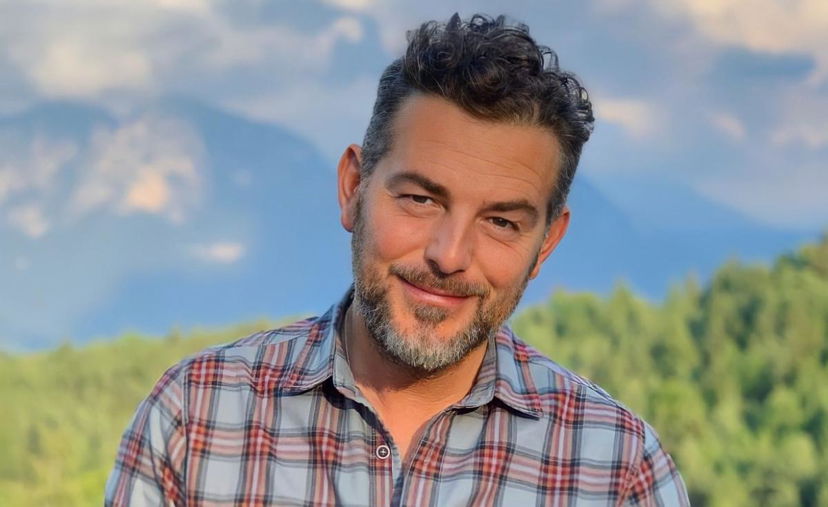 Daniele Bossari, la drammatica rivelazione: “Per curare un tumore alla gola ho fatto mesi di chemio e radioterapia, sono vivo e lo posso raccontare” preview