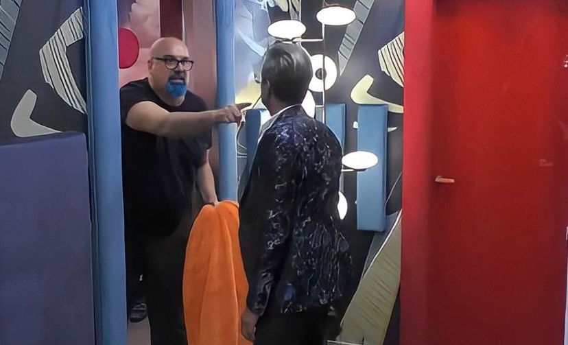 Gf Vip 7, Giovanni Ciacci infuriato per la nomination chiede la squalifica di Marco Bellavia: “Vergognati, è grazie alla gente come te se ancora c’è discriminazione” preview