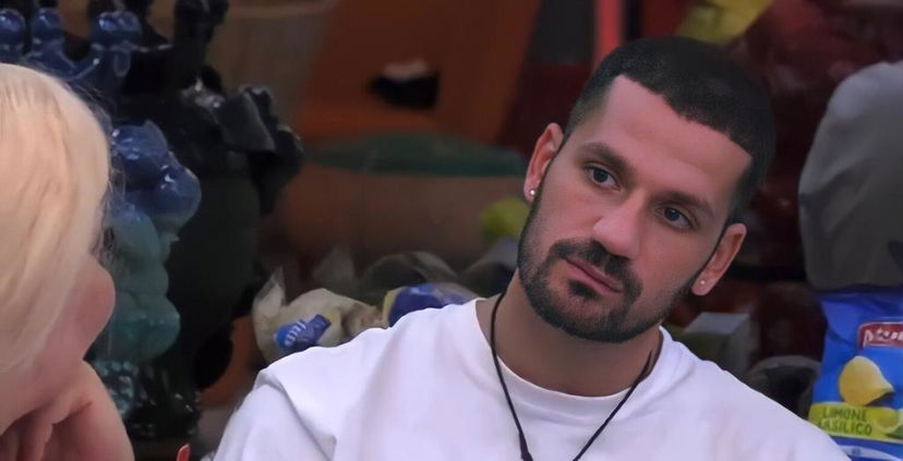 Gf Vip 7, Luca Salatino rivela di aver sofferto di depressione: “Mi volevo suicidare” preview