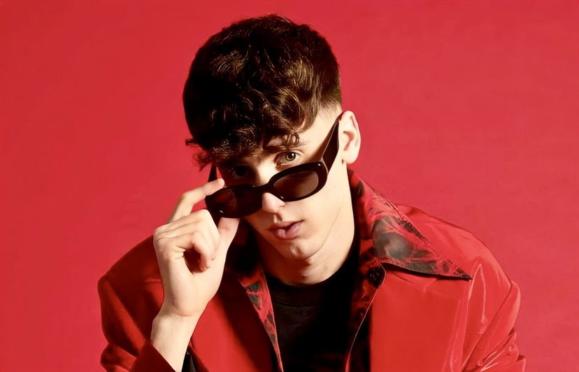 Amici 21, LDA paparazzato con la nuova fidanzata: le foto preview