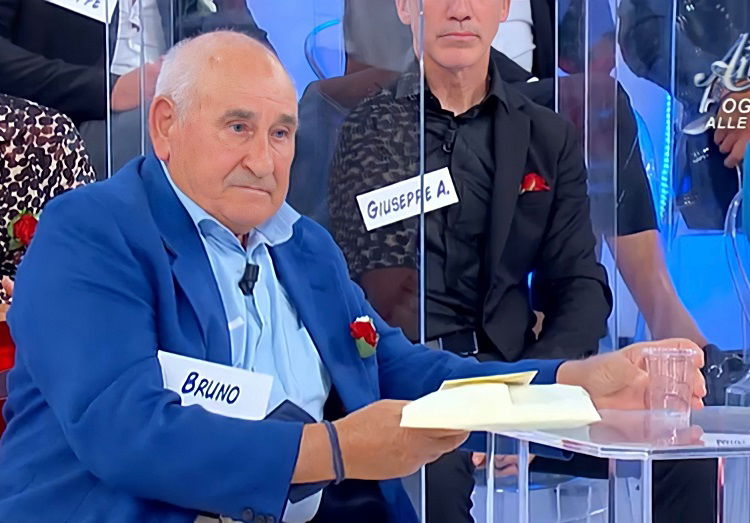 Uomini e Donne: l’opinione di Isa sulla puntata del 22/09/22 preview