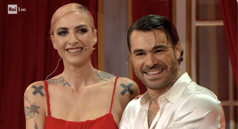 Ballando con le Stelle 17, quarta puntata: la verità di Gabriel Garko dopo i sospetti dei giorni scorsi, il commovente racconto di Ema Stockholma, i preferiti sono… preview