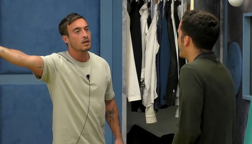 Gf Vip 7, è ancora scontro nella notte tra Edoardo Donnamaria e Antonino Spinalbese: “Sei una persona finta e bugiarda, io e te sappiamo com’è la realtà” preview