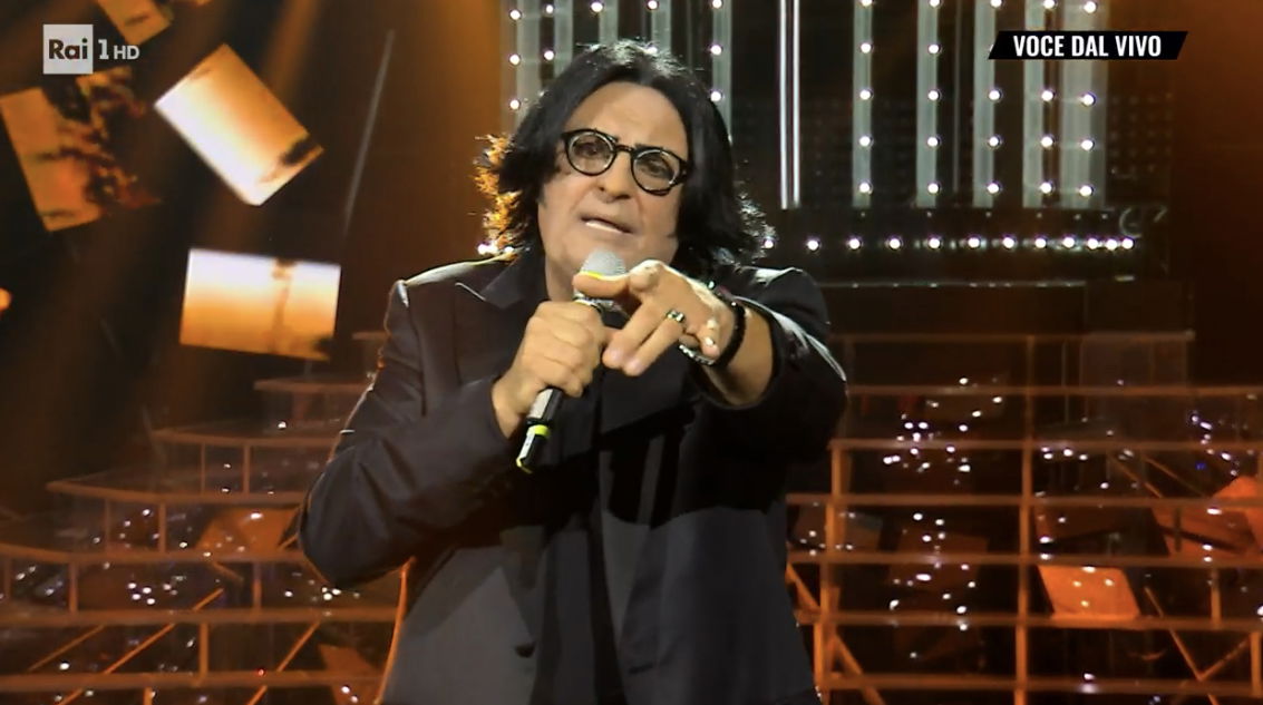 Tale e Quale Show, Claudio Lauretta rivela: “Adriano Celentano mi chiese 1 milione di euro!” article-post