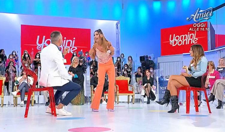 Uomini e Donne: l’opinione di Isa sulla puntata del 27/10/22 preview